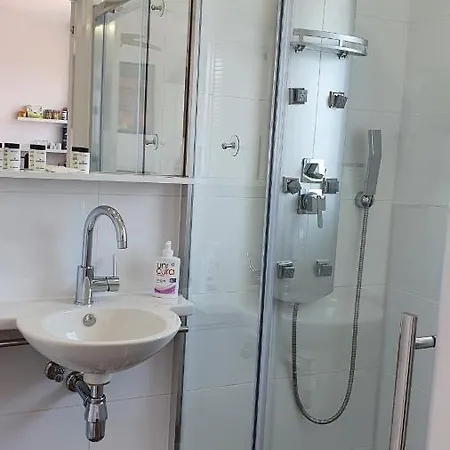 Guesthouse Zandvoort بيت ضيافة