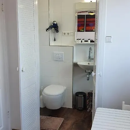 بيت ضيافة Guesthouse Zandvoort 4*