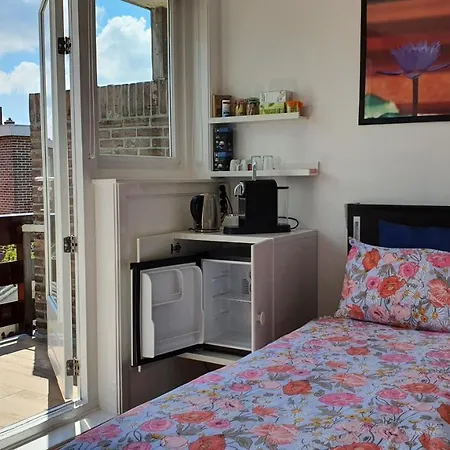 Guesthouse Zandvoort بيت ضيافة