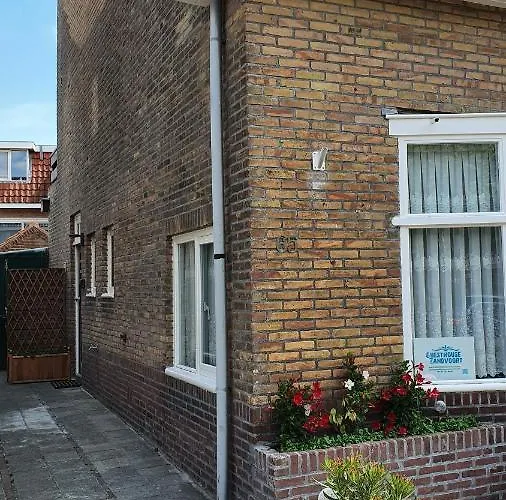 Guesthouse Zandvoort 赞德沃特